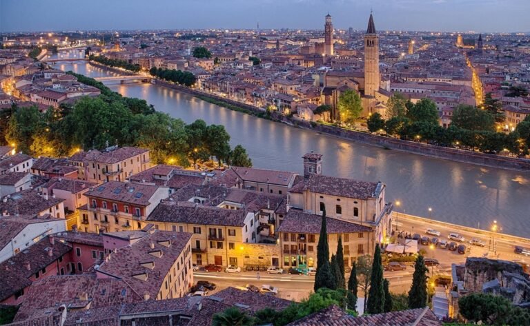 Historical tours Verona by coach