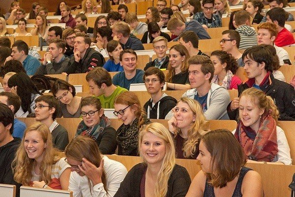 School and student group transport in Heidelberg

