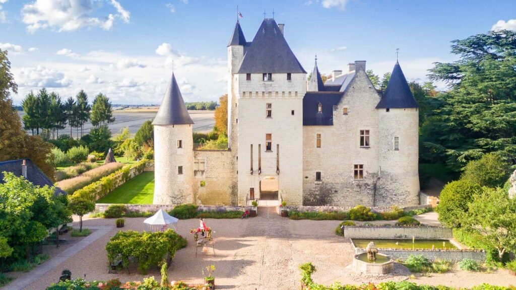 Bus Rental for Loire Valley Castles