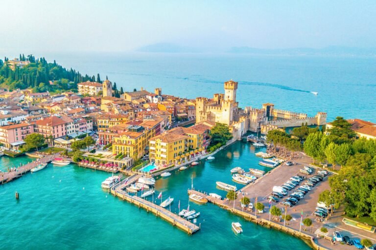 Group coach hire Lake Como Garda Maggiore