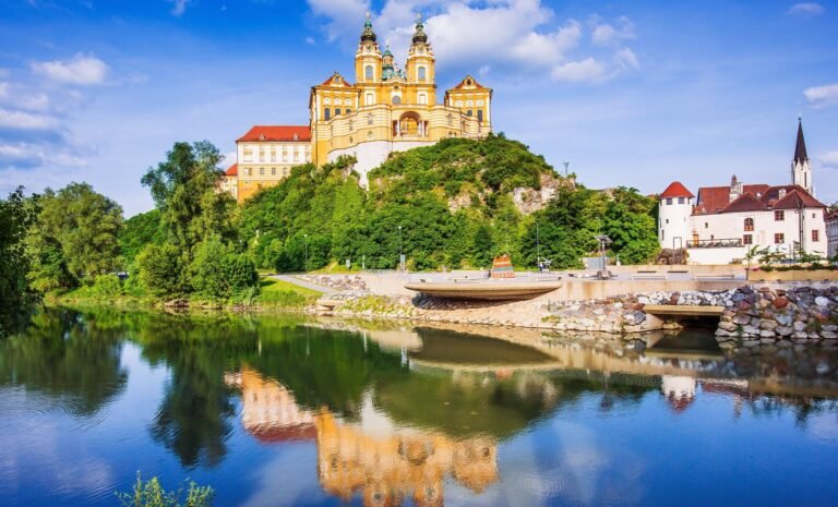 Private bus hire Danube scenic route