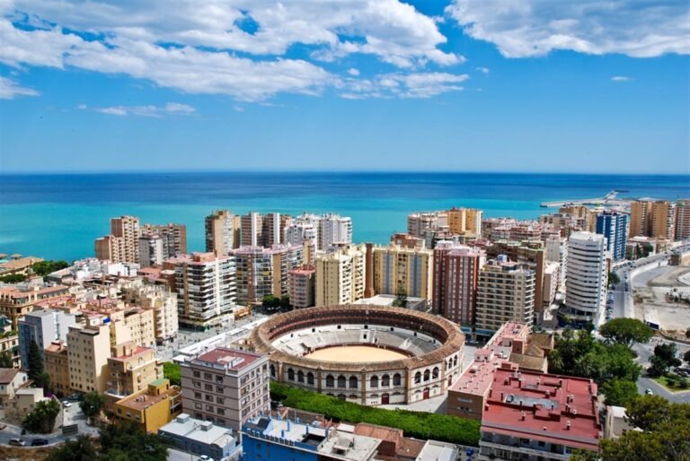 "private coach hire Malaga"