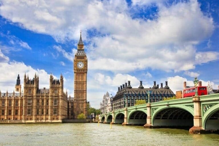Group transport for university study tours