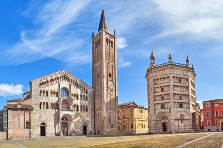 Culinary group transport in Parma