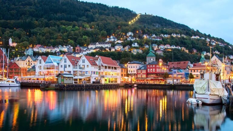 Luxury coach hire Bergen