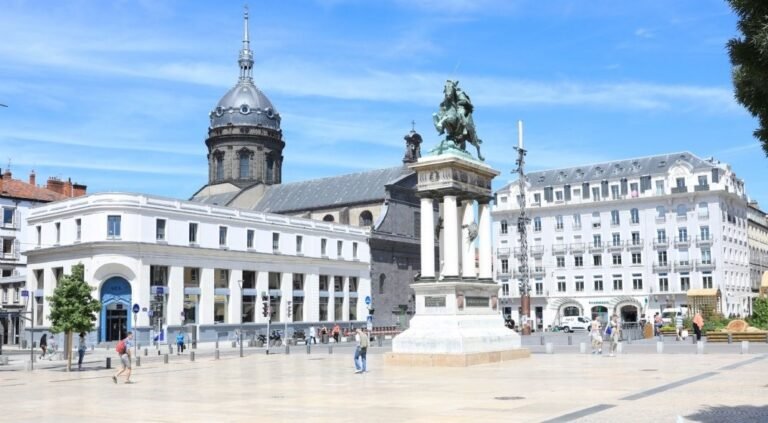 Charter Coach Clermont-Ferrand