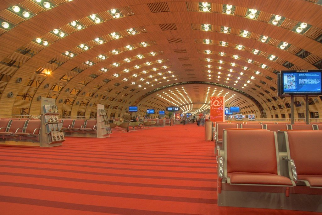 Corporate airport transfers CDG Paris

