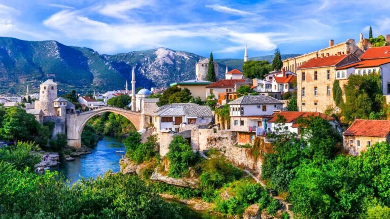 Sarajevo historical city tours by coach