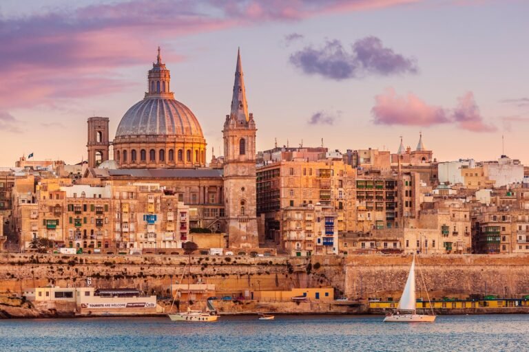 Beach hopping tours Malta by coach