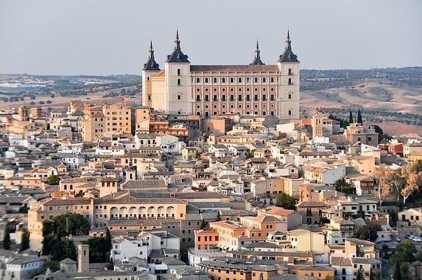 Madrid to Toledo and Segovia group tour