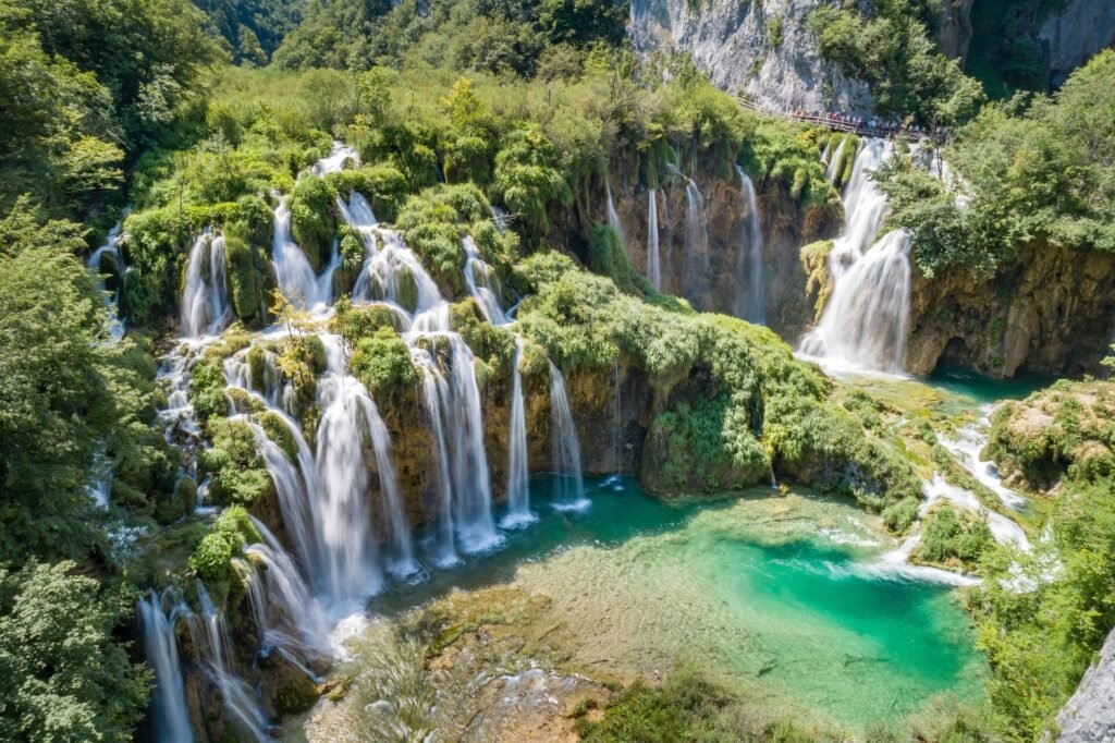 "Plitvice Lakes group coach travel"


