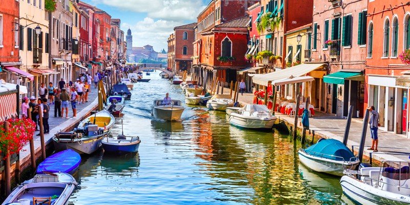 Group travel for seniors in Europe