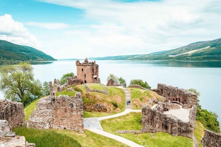 Scotland Coach Hire for Sightseeing Tours