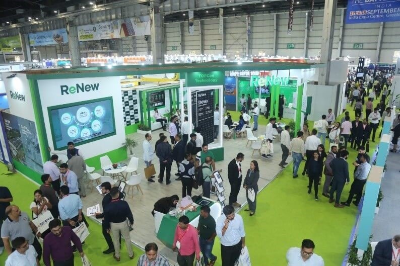 Eco-Friendly Coach Hire for Green Tech Events