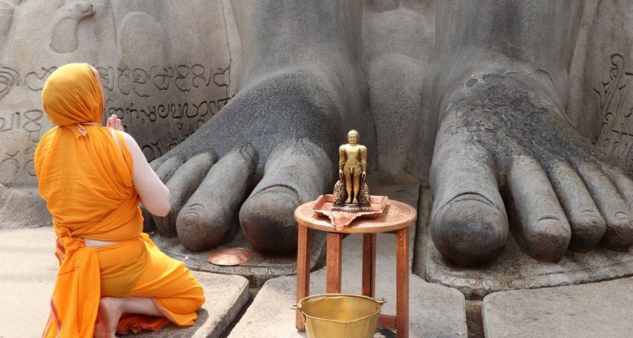 Jain Food Travel Packages Europe by Coach