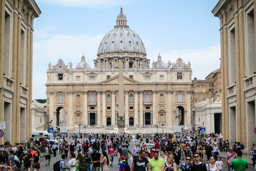 "Europe Coach Tours for IB Curriculum Travel"