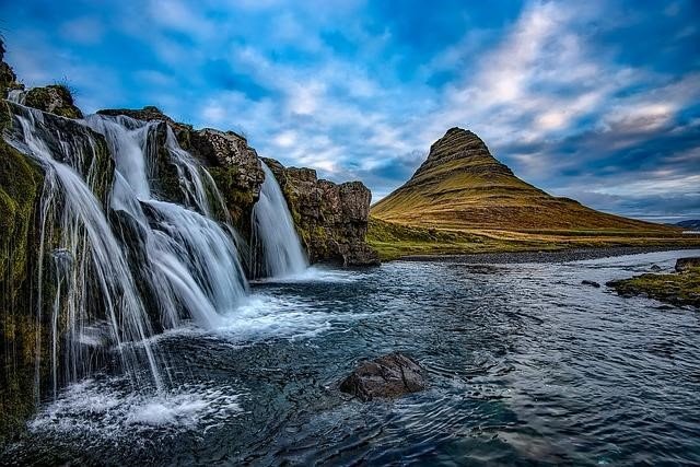 Educational Coach Tours Iceland

