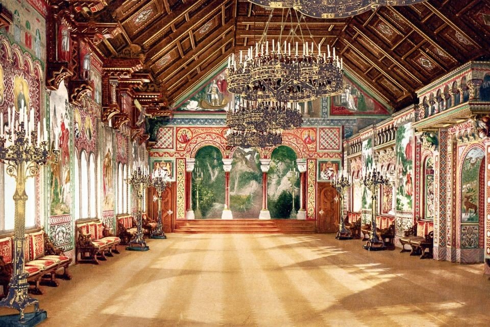 Neuschwanstein Castle Travel Package by Coach