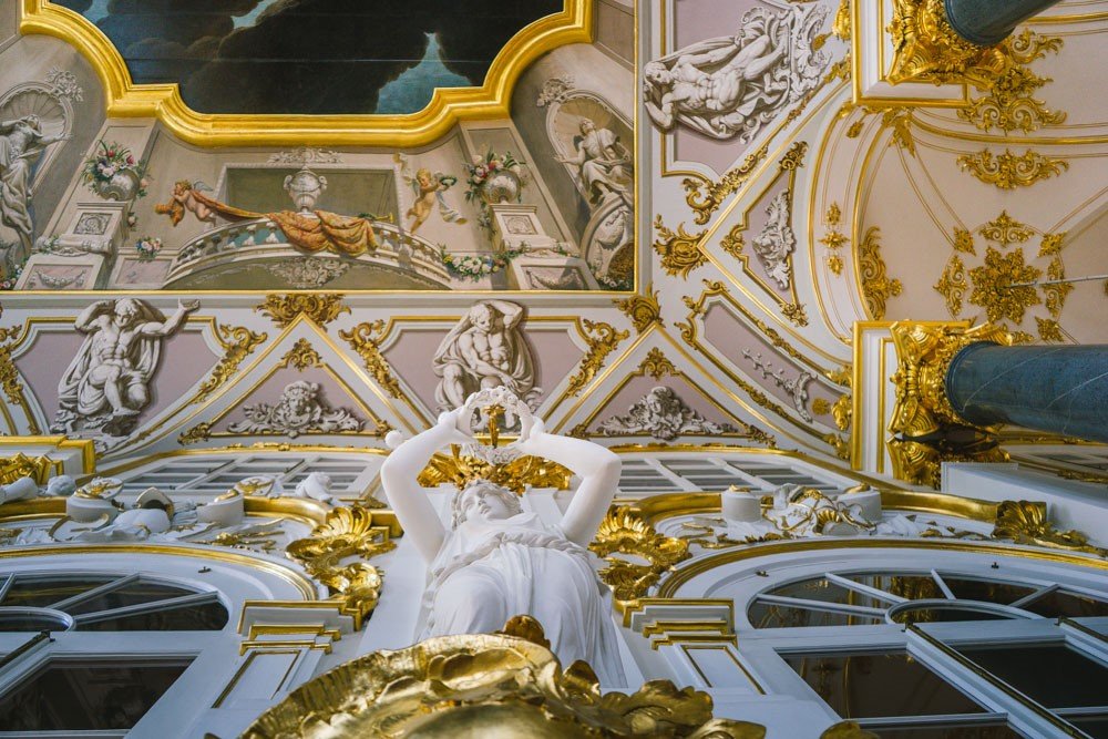 Museum Tour Transport Services Across Europe