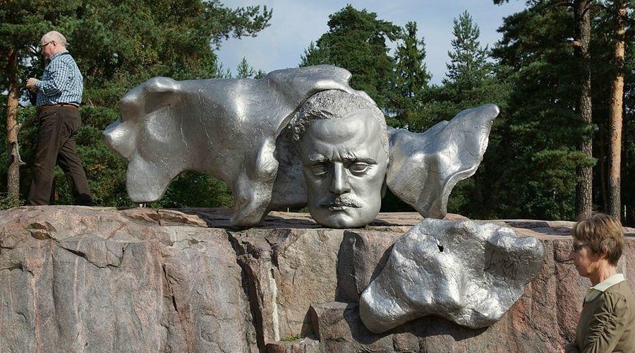 Helsinki Port Sightseeing Coach to Sibelius Park

