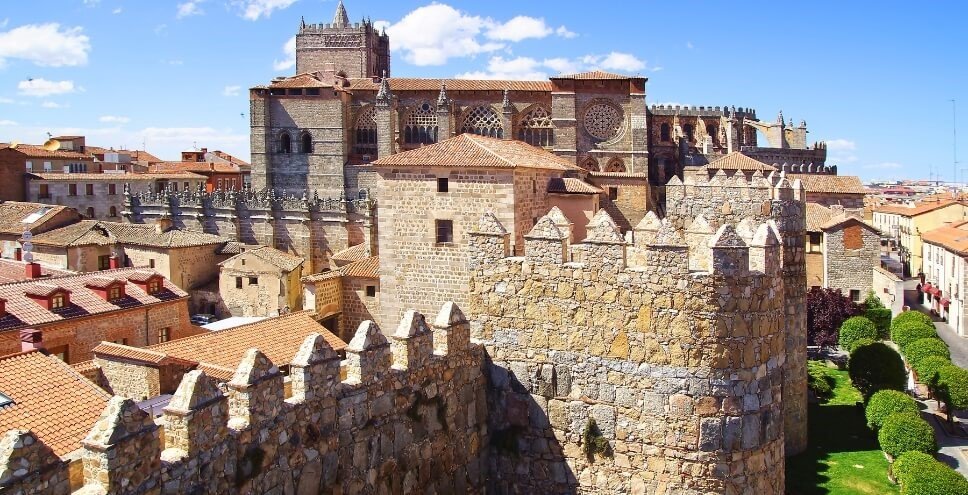Heritage Travel by Coach in Ávila