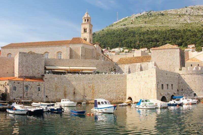 Dubrovnik Port to Pile Gate Coach Transfer

