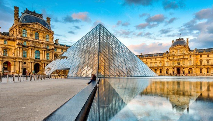 Ferry and Tunnel Coach Hire UK to France