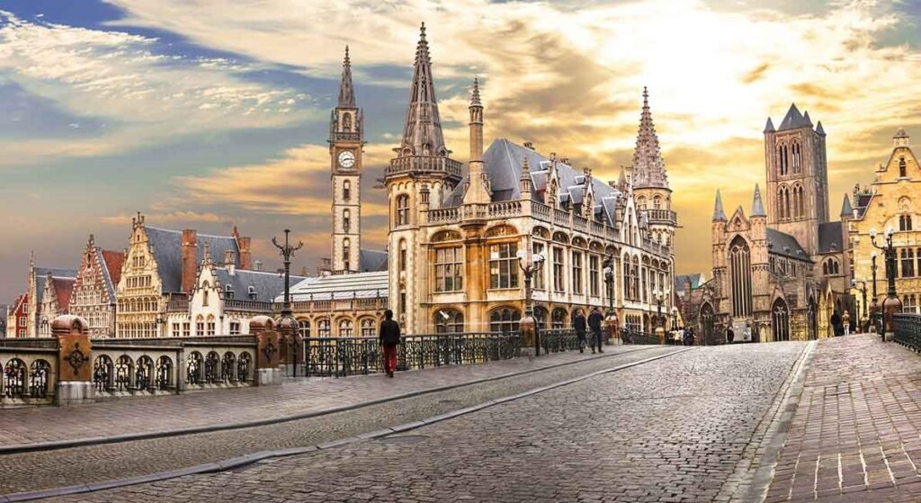 Luxembourg Day Trip by Coach from Belgium