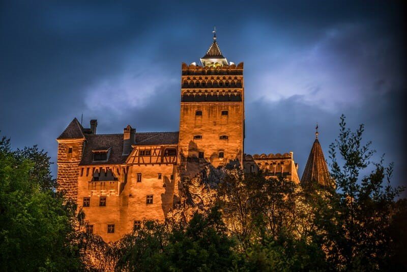 Bran Castle Tour from Brașov by Coach

