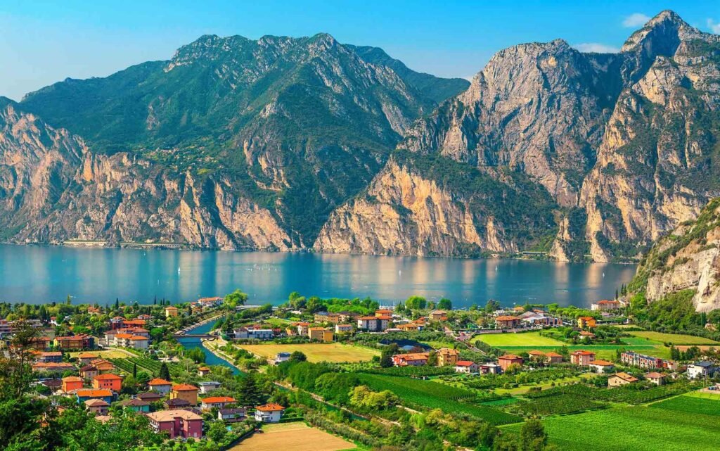 Northern Italy Coach Trips to Lake Garda

