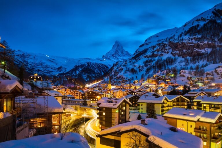 Guided Hiking Group Coach Hire Switzerland