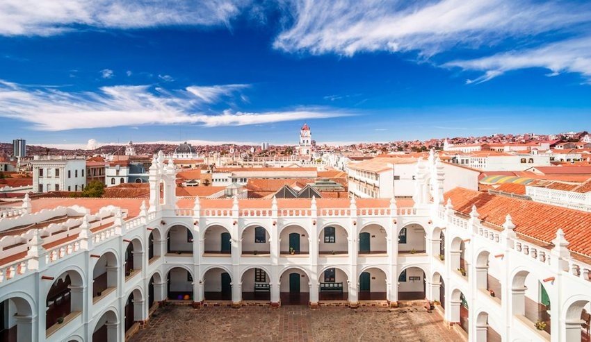 Latin American Group Coach Packages in Europe