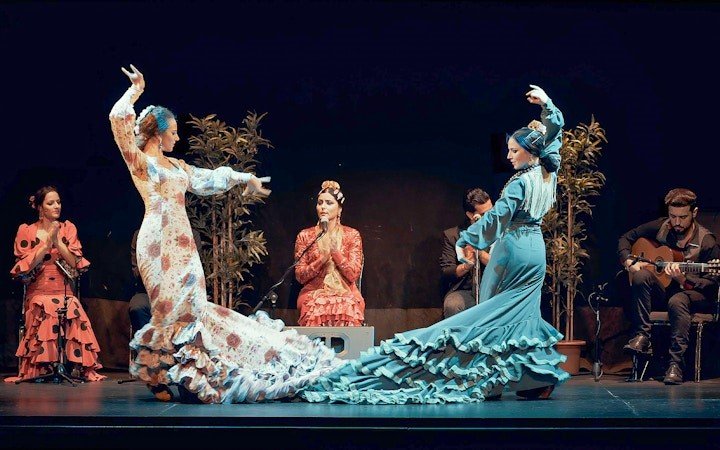 Luxury Coach Hire for Spanish Food and Dance Experiences