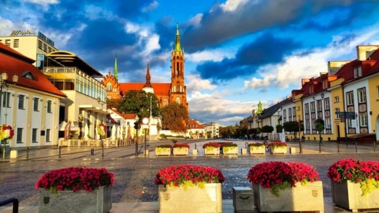 Cultural Coach Hire for Eastern Poland Cities