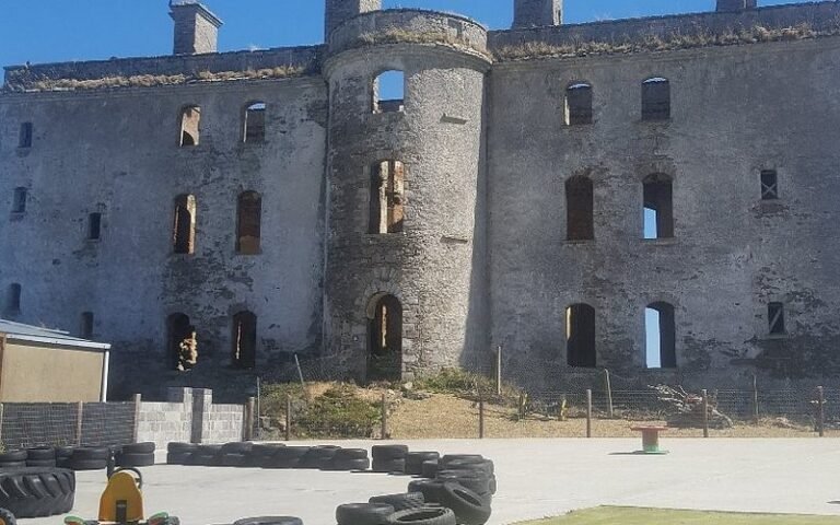 Castle-to-Castle Coach Tours Europe