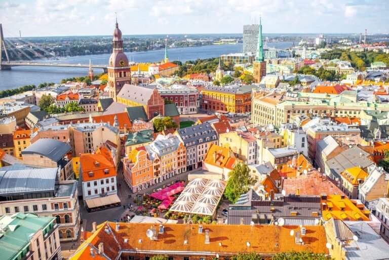 cultural-coastal-baltic-coach-travel