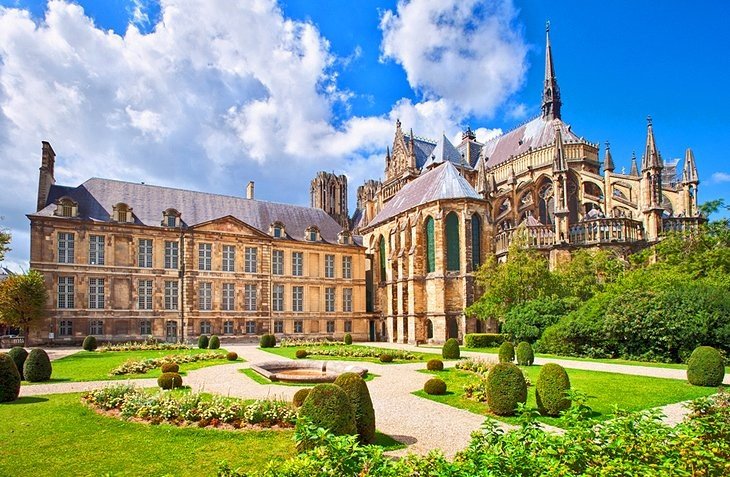 Heritage Champagne & Northern French Castles
