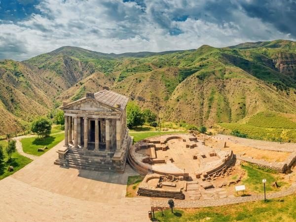 Heritage Coach Tours for Armenian Communities