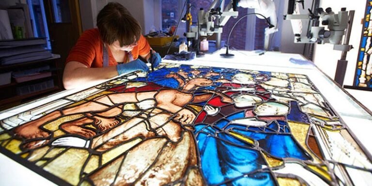 "Educational Coach Tours for Art Restoration Field Trips"