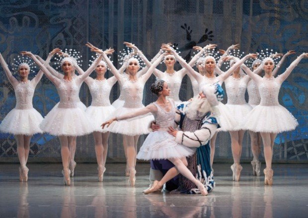 Dance School Coach Travel Russia France Italy