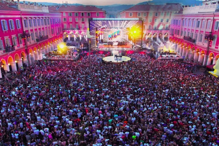 Festival Coach Hire France – Fête de la Musique