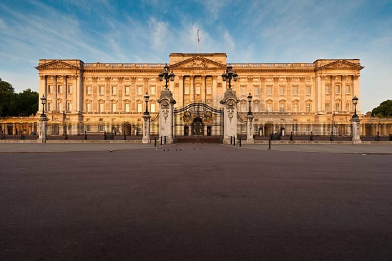 Prestige Coach Hire for Royal Events