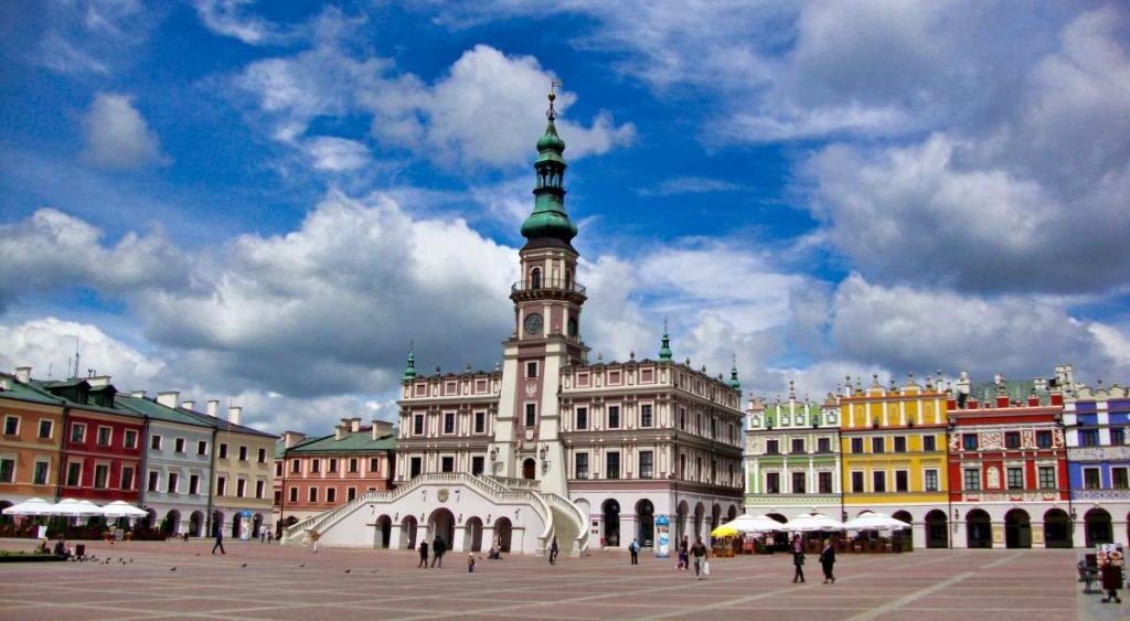 Cultural Coach Hire for Eastern Poland Cities