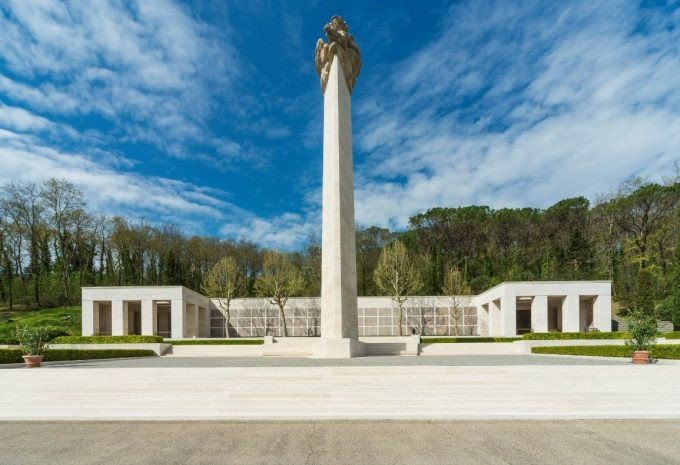 "Educational Coach Hire for Historical War Tours in Europe"