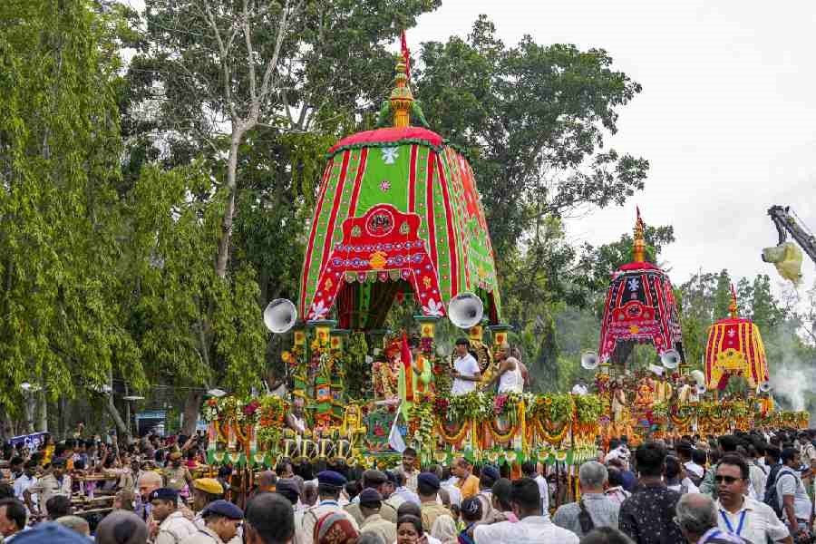 Spiritual Tour Coach Hire for PWD Travelers
