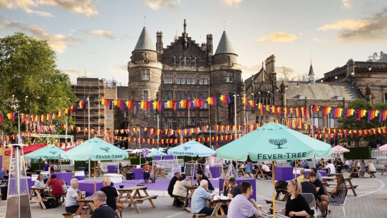 Fringe Festival Coach Packages