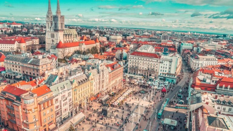 Educational Europe Tour by Coach for US Teens