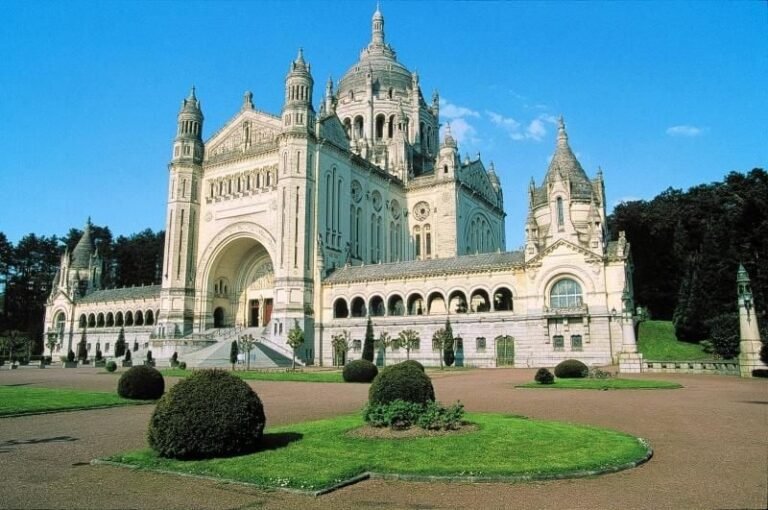 France Religious Tour Coach Hire to Lourdes