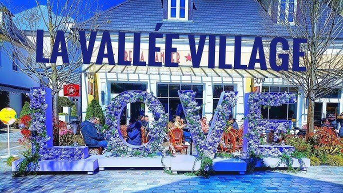 Outlet Shopping Coach Trips from Paris