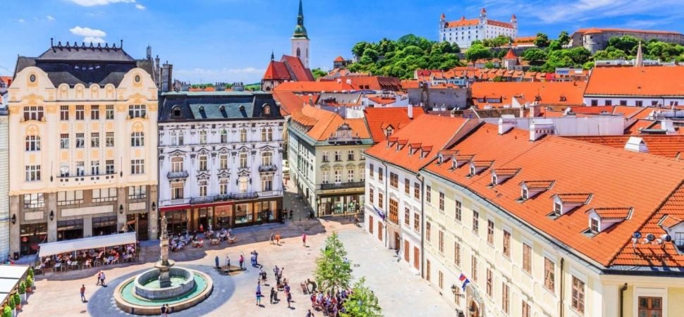 Private transport Vienna Airport to Bratislava